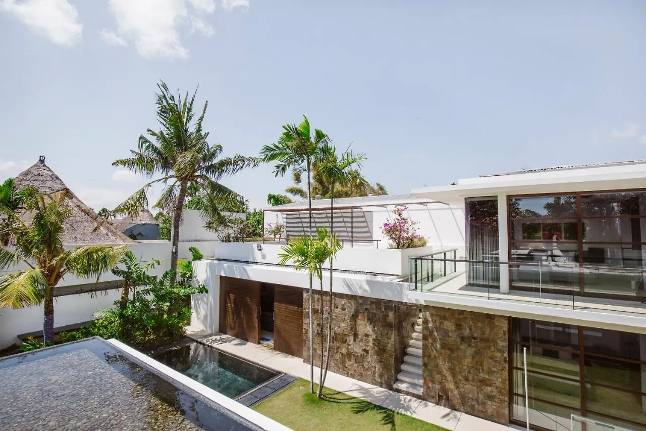Villa Aqua Seminyak  Seminyak (Bali)