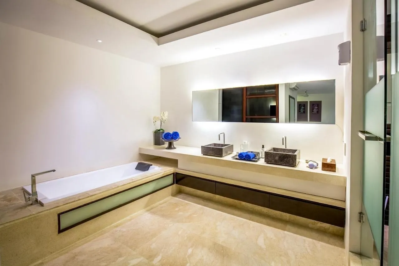 Villa Aqua Seminyak  0*, Seminyak (Bali)